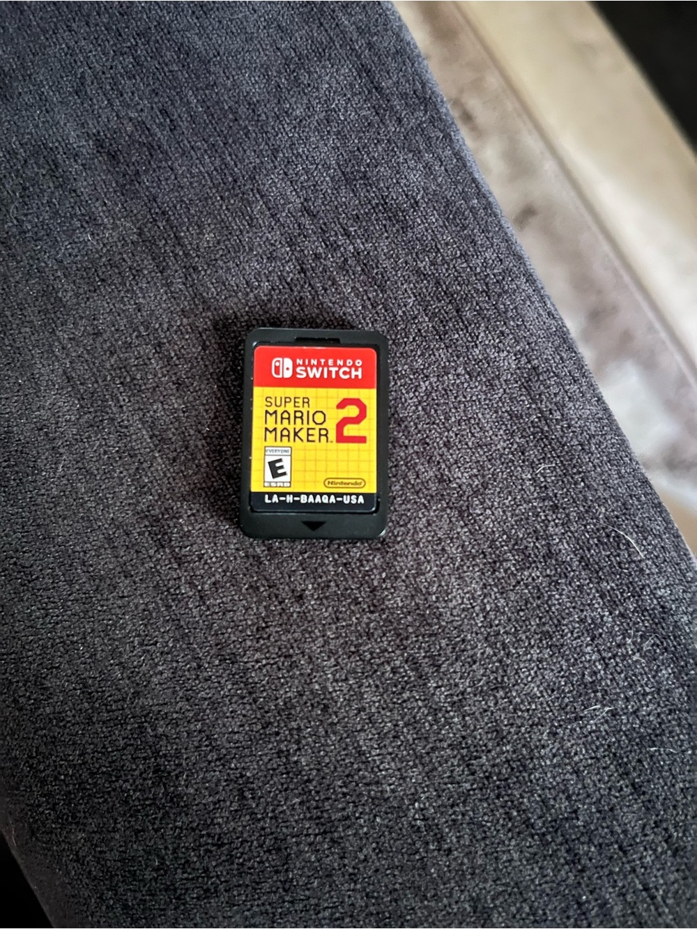 Barely used Nintendo Switch Game Cartridge - Super Mario Maker 2
